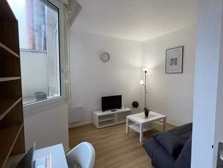 location appartement 1 pièce 22 m² à issy-les-moulineaux (92130)
