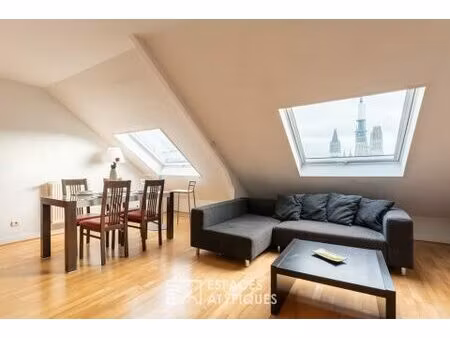 appartement sous les toits avec vue sur la cathédrale de rouen