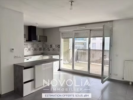 t3 non meublé + balcon + garage