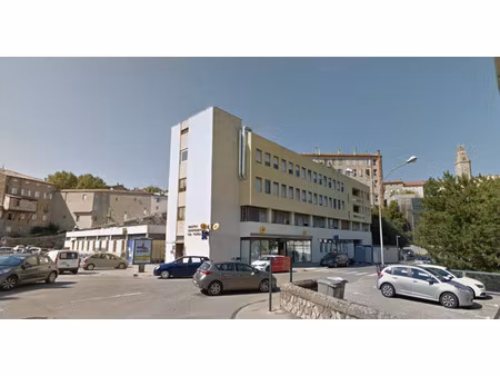 immeuble de bureaux et administratifs - 646 m2