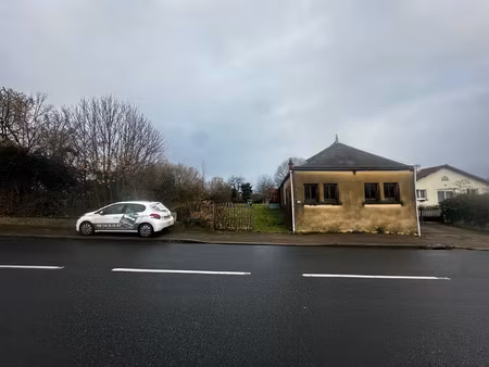 éguzon-chantôme centre-bourg ensemble immobilier rare av