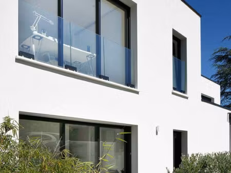 a visiter ! maison 4 pièces - jardin & parking - 3min rer b