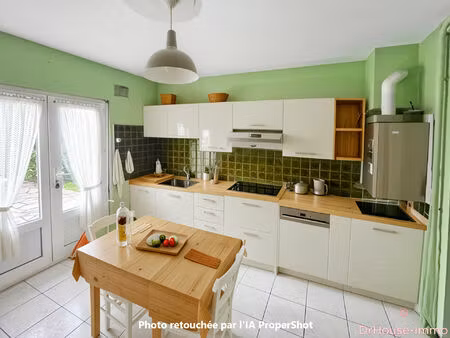 maison de ville avec 4 chambres et grand jardin