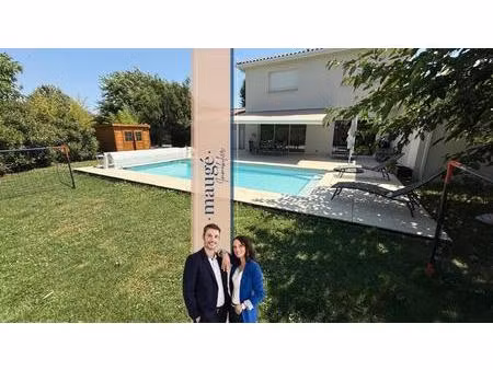 maison - 4 chambres - cellier - buanderie - garage double - terrain - piscine