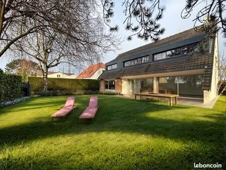 pavillon 7 pièces 174 m²