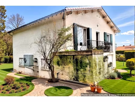 saint sulpice de royan maison familiale 103 m² habitables  3 garages et beau terrain arbor