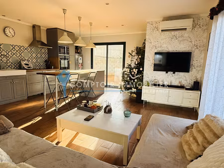 villa 4 chambres sur les hauteurs avec très belle vue dégagé