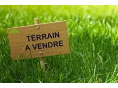 saint-jory : terrain plat viabilisé
