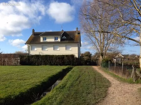 asnières-lès-bourges - grand t2 et garage