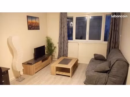 f1 très lumineux  35m²