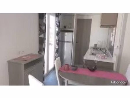 f2 meublé tout équipé + terrasse et jardin proche disney