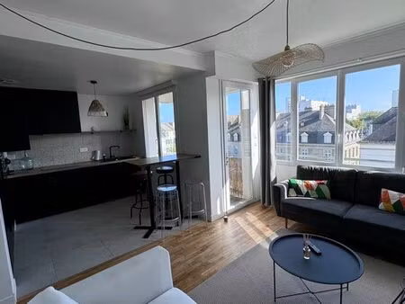 location t3 meublé 60 m² – balcon – dernier étage – port de plaisance lorient