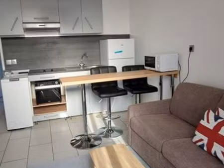 particulier loue meuble refait a neuf sur paray vieille poste