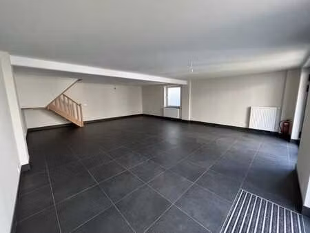 magnifique bureau/commerce +/- 120 m²