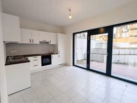 vie urbaine idéale à proximité de l'otan et de l'ue