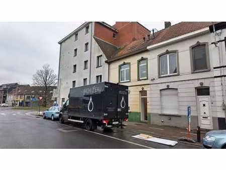 gerenoveerde woning met centrale ligging te eeklo!