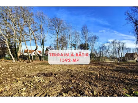 vente terrain 1592 m² à montfort-l'amaury (78490)  459 000 €