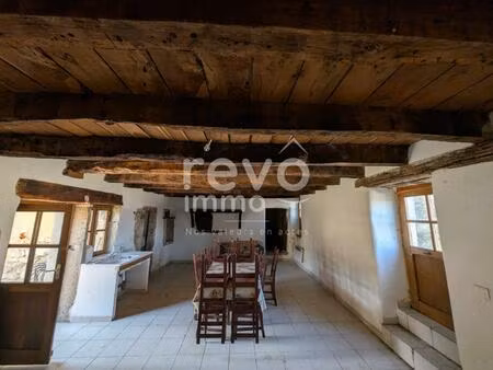 potentiel exceptionnel pour cet ensemble immobilier à rénover !