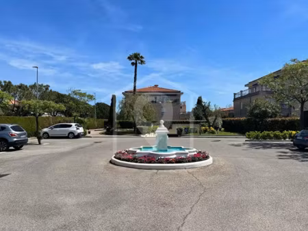 vente parking 18.88 m² à antibes (06600)  35 000 €