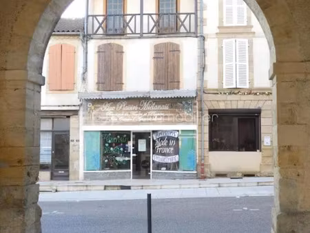 vente immeuble 6 pièces 115 m² à mielan (32170)  65 000 €