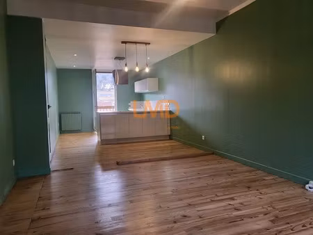 location appartement 4 pièces 79 m² à aubin (12110)  476 €