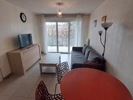 location meublée appartement 2 pièces 39.88 m² à thuir (66300)  650 €