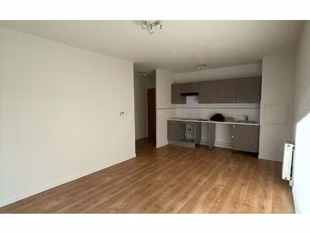 location appartement  53 m² t-3 à meaux  958 €