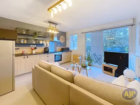 location meublée appartement 2 pièces 44.28 m² à gujan-mestras (33470)  833 €