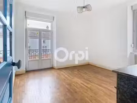 location appartement 4 pièces 123.2 m² à neufchâteau (88300)  720 €