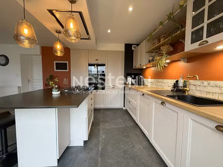 reguiny - jolie propriété des années 50 à vendre  3 chambres  garage et 810 m² de jardin