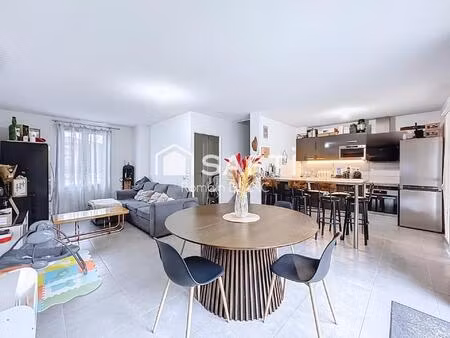 villa t4 récente de 82 m² – centre-ville au calme
