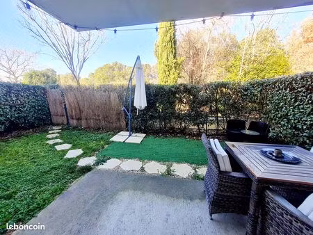 t3 – 55 m² – dpe c – piscine – 2 parkings