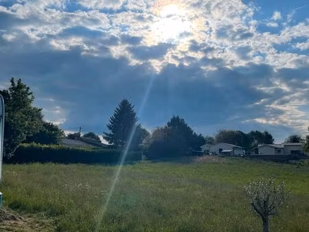 à 45 min de bordeaux – grand terrain rare env. 20 000 m² – fort potentiel de projet