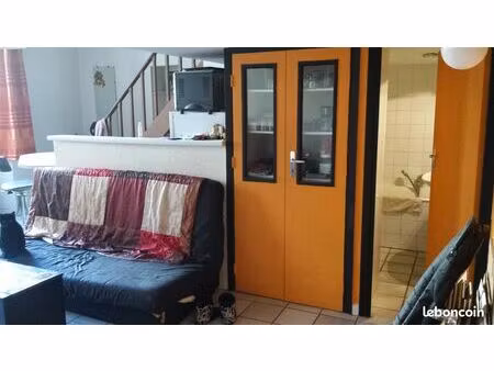 t1 avec mezzanine au port