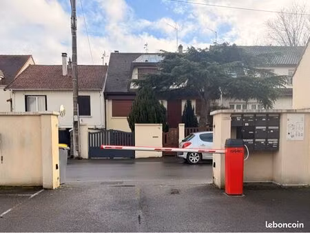 place de parking extérieure sécurisée – chilly-mazarin (91380)