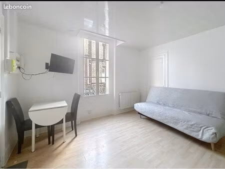 studio meublé refait à neuf