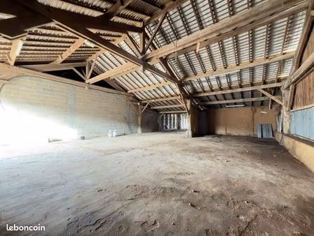 hangar 1 pièce 280 m²