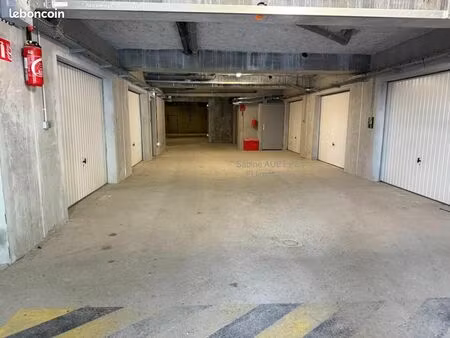 garage/box 20 m² selonnet