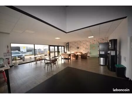 local commercial idéal professionel (s) therapies manuelles sam local professionnel à loue