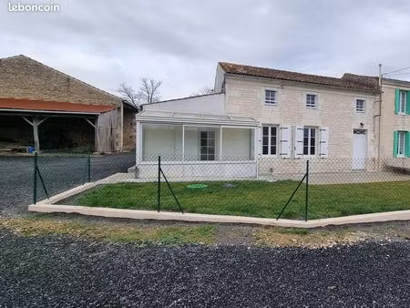 maison authentique non meublée de 106 m2