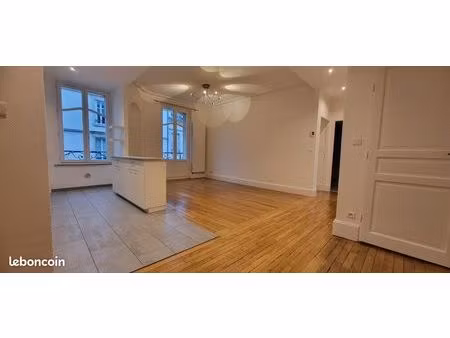 t3 rénové quartier blandan / pasteur