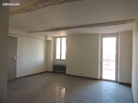 studio à louer à l'année