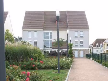 location appartement 2 pièces à douvres-la-délivrande (14440) : à louer 2 pièces / 43m² do