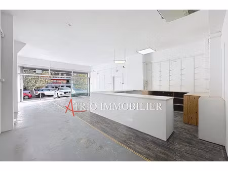 location locaux professionnels 150 m² à cagnes-sur-mer (06800)  2 720 €