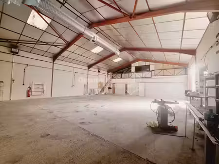 location locaux professionnels 0 pièces 520 m² à carpentras (84200)  2 800 €