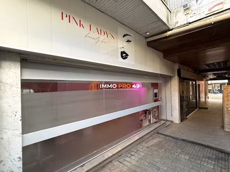 location locaux professionnels 28 m² à cholet (49300)  350 €