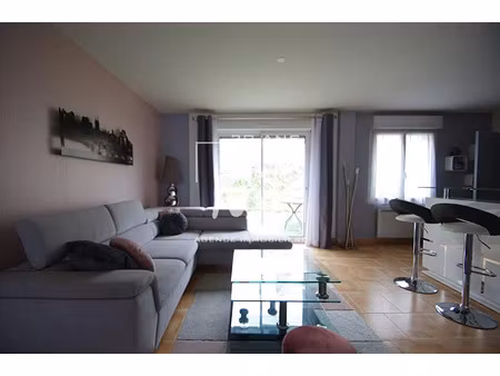 location meublée maison 3 pièces 77.6 m² à saint-lambert-la-potherie (49070)  900 €