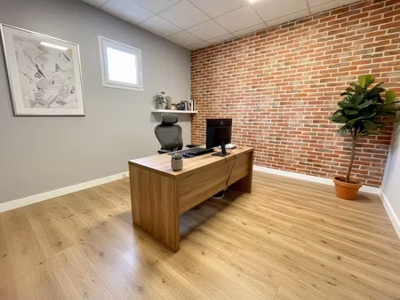 location locaux professionnels 50 m² à pont-sainte-maxence (60700)  500 €