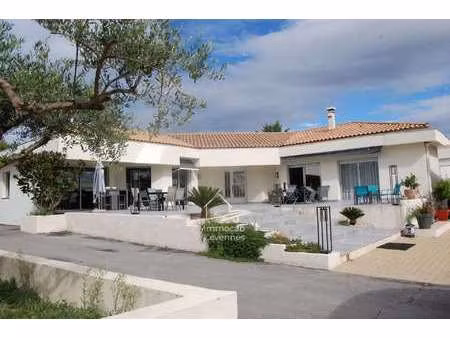 villa de luxe à vendre à alès : 730 000 € | 220m²
