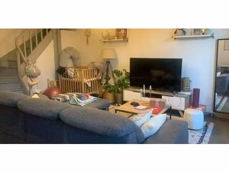 location maison à bassens (33530) : à louer / 65m² bassens